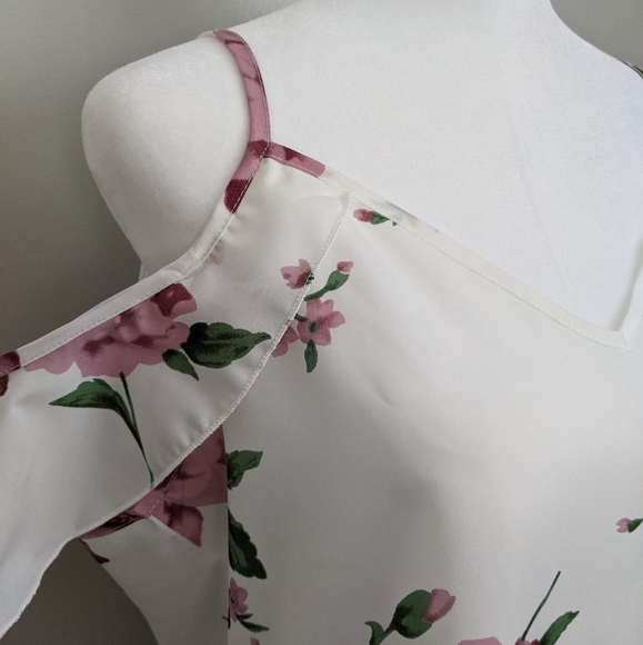 SHEIN cold shoulder floral print top - Picture 5 of 8